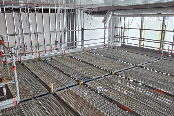 Stair birdcage top deck level